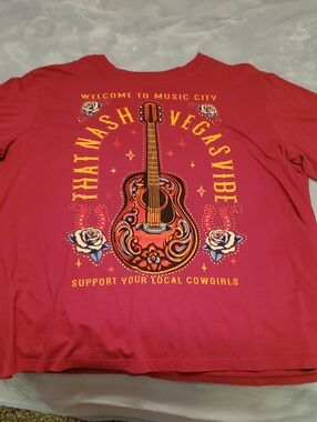 Idyllwind Tee with Yellow & Blue Guitar Graphic